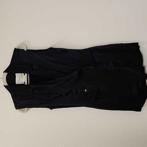 Anthro PreppyCore Blazer Romper Elegant Stylish Black Satin Sleeveless Size 6 - Picture 5 of 16